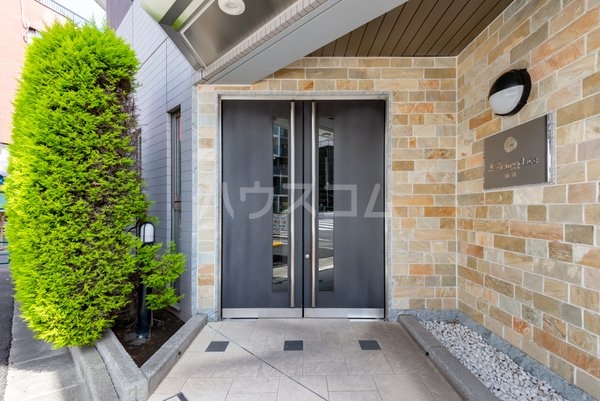 4/4 エントランス