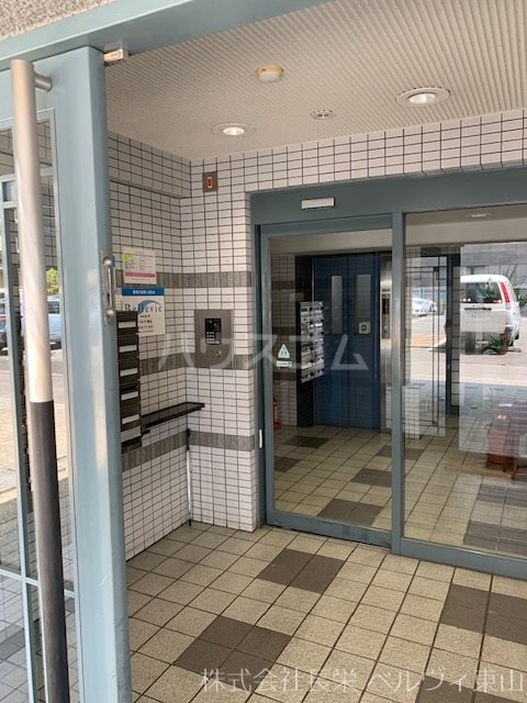 14/24 エントランス