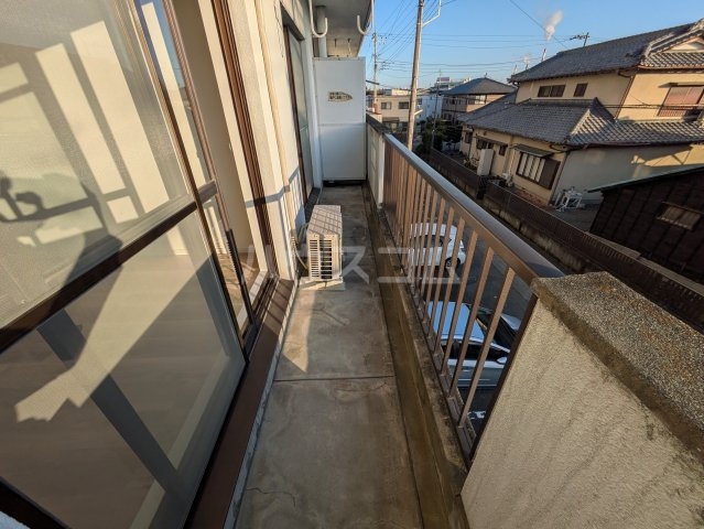 23/30 バルコニー