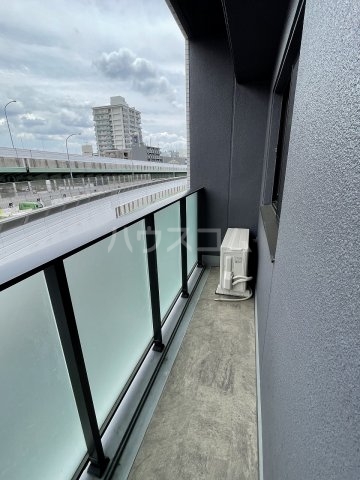 21/30 バルコニー