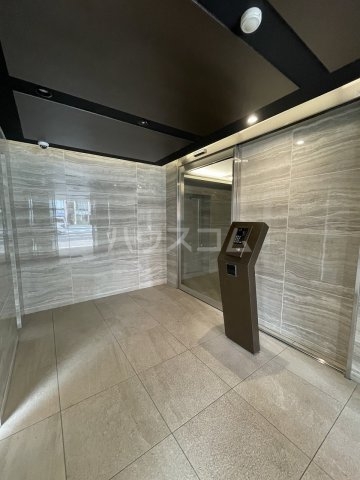 29/30 エントランス