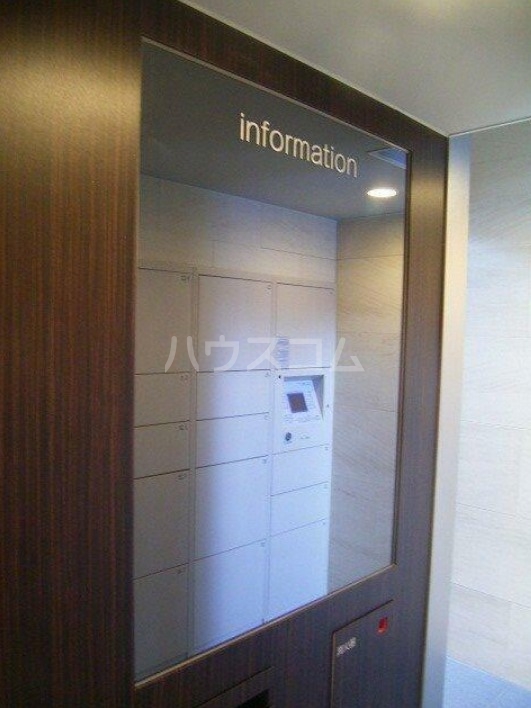 15/17 エントランス