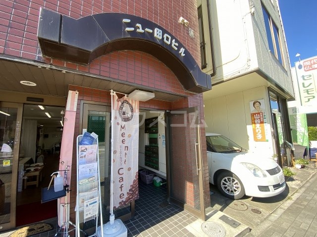 20/28 エントランス