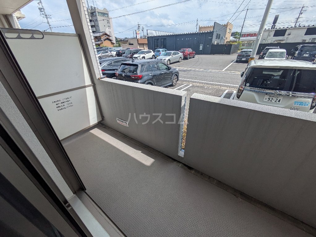 21/30 バルコニー