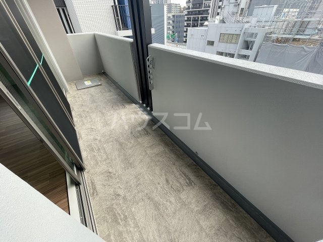 23/30 バルコニー