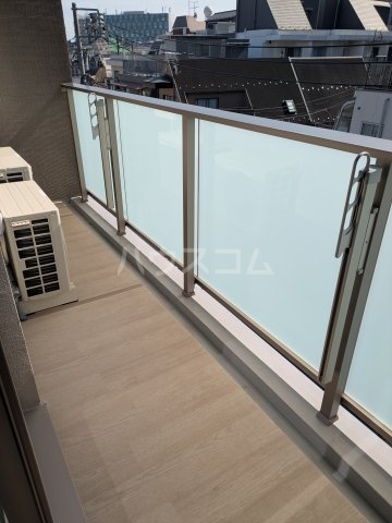 20/28 バルコニー