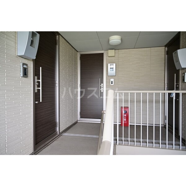 17/19 エントランス