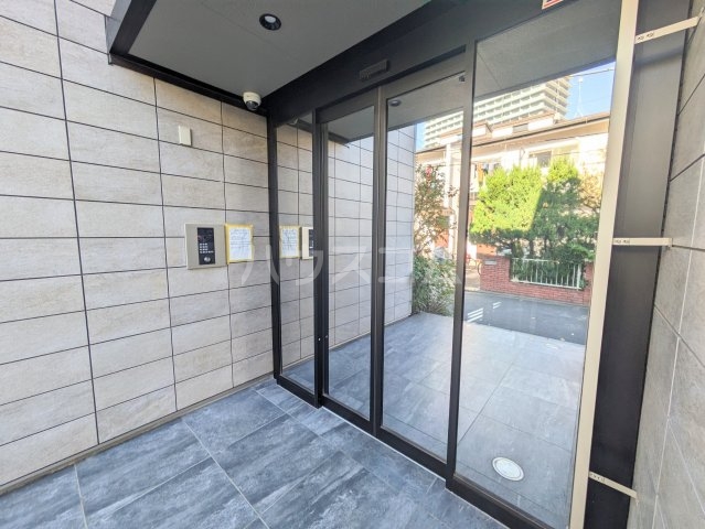 29/30 エントランス