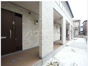 2/3 エントランス