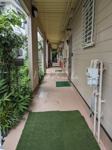 16/21 エントランス