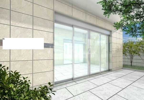 26/30 エントランス