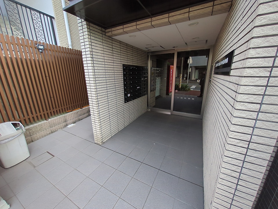 29/30 エントランス