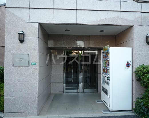 15/17 エントランス