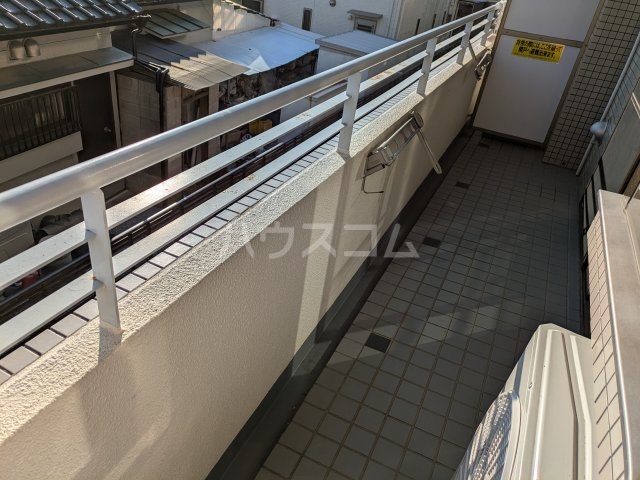 21/30 バルコニー