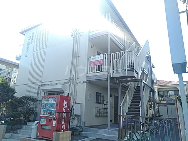17/27 エントランス
