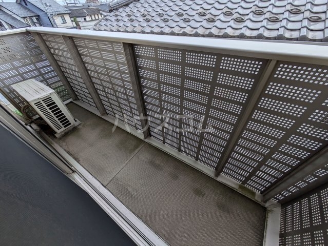 23/30 バルコニー