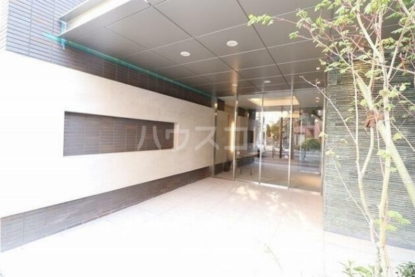 14/16 エントランス