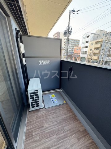 16/27 バルコニー