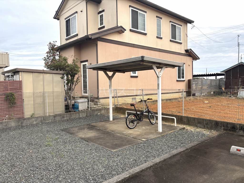 18/28 駐車場