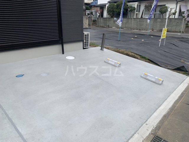 25/28 駐車場