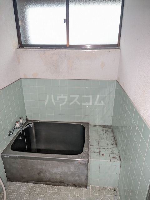18/30 浴室