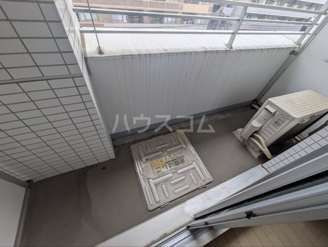 21/30 バルコニー