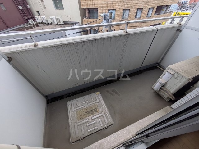 20/30 バルコニー