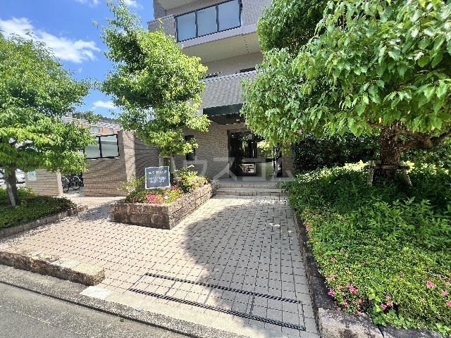 29/30 エントランス