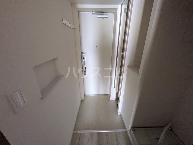 14/30 玄関