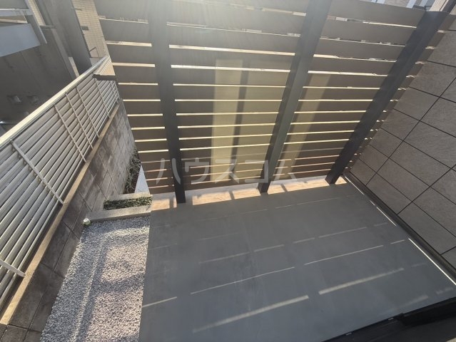 18/30 バルコニー