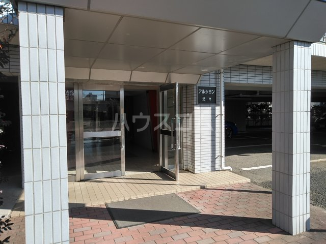 17/28 エントランス