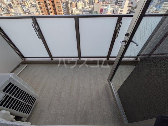 20/30 バルコニー