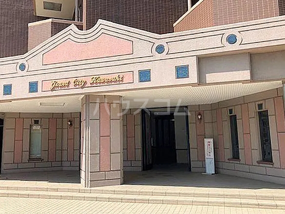 13/20 エントランス