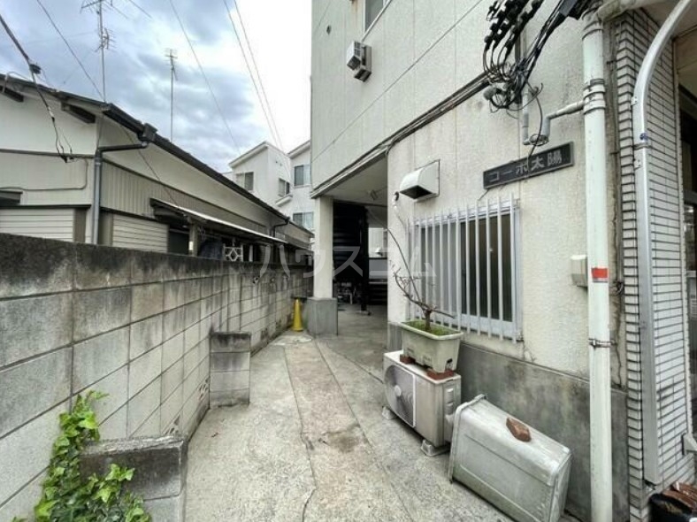 3/4 エントランス