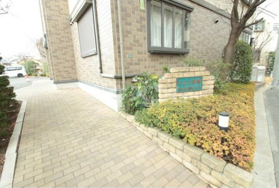 16/24 エントランス