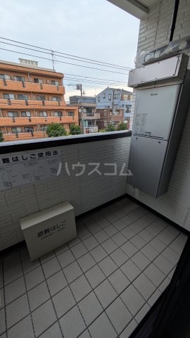 13/30 バルコニー