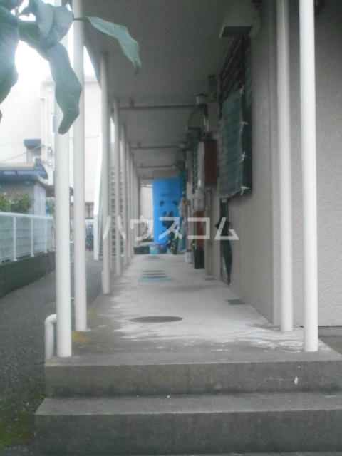 18/21 エントランス