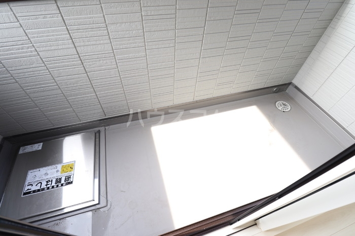 13/19 バルコニー