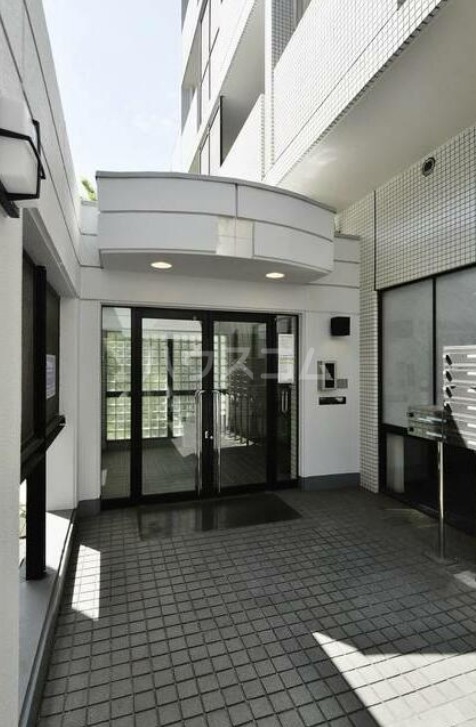 15/21 エントランス