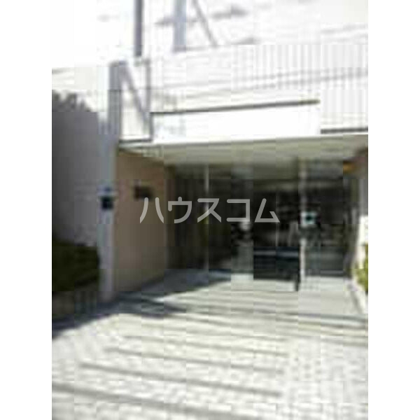 13/16 エントランス