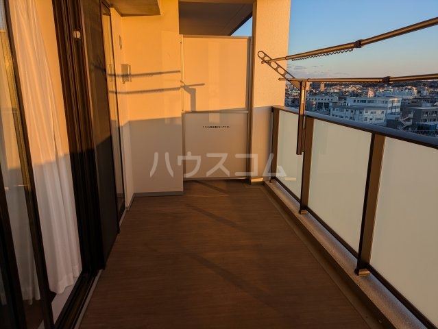 23/30 バルコニー