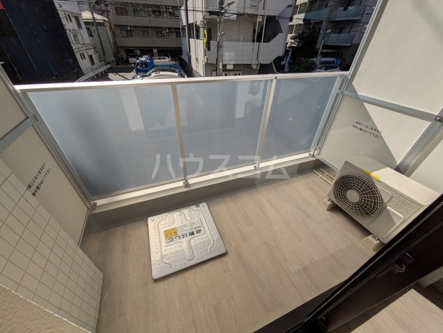 18/25 バルコニー