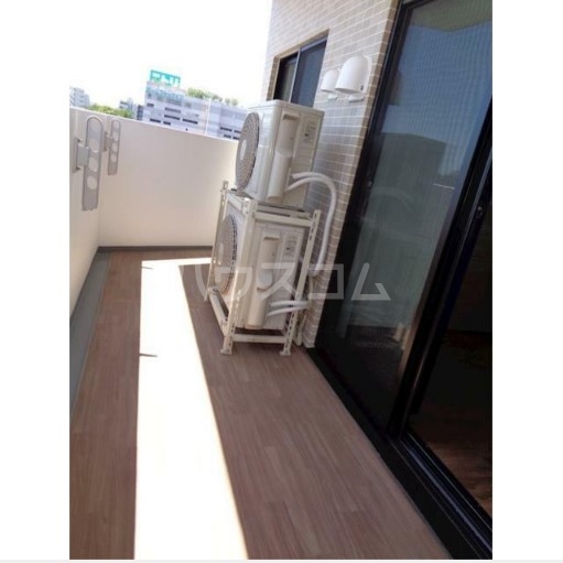 19/30 バルコニー