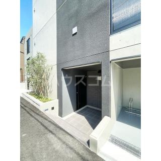 20/30 エントランス