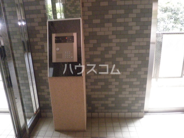 22/30 エントランス