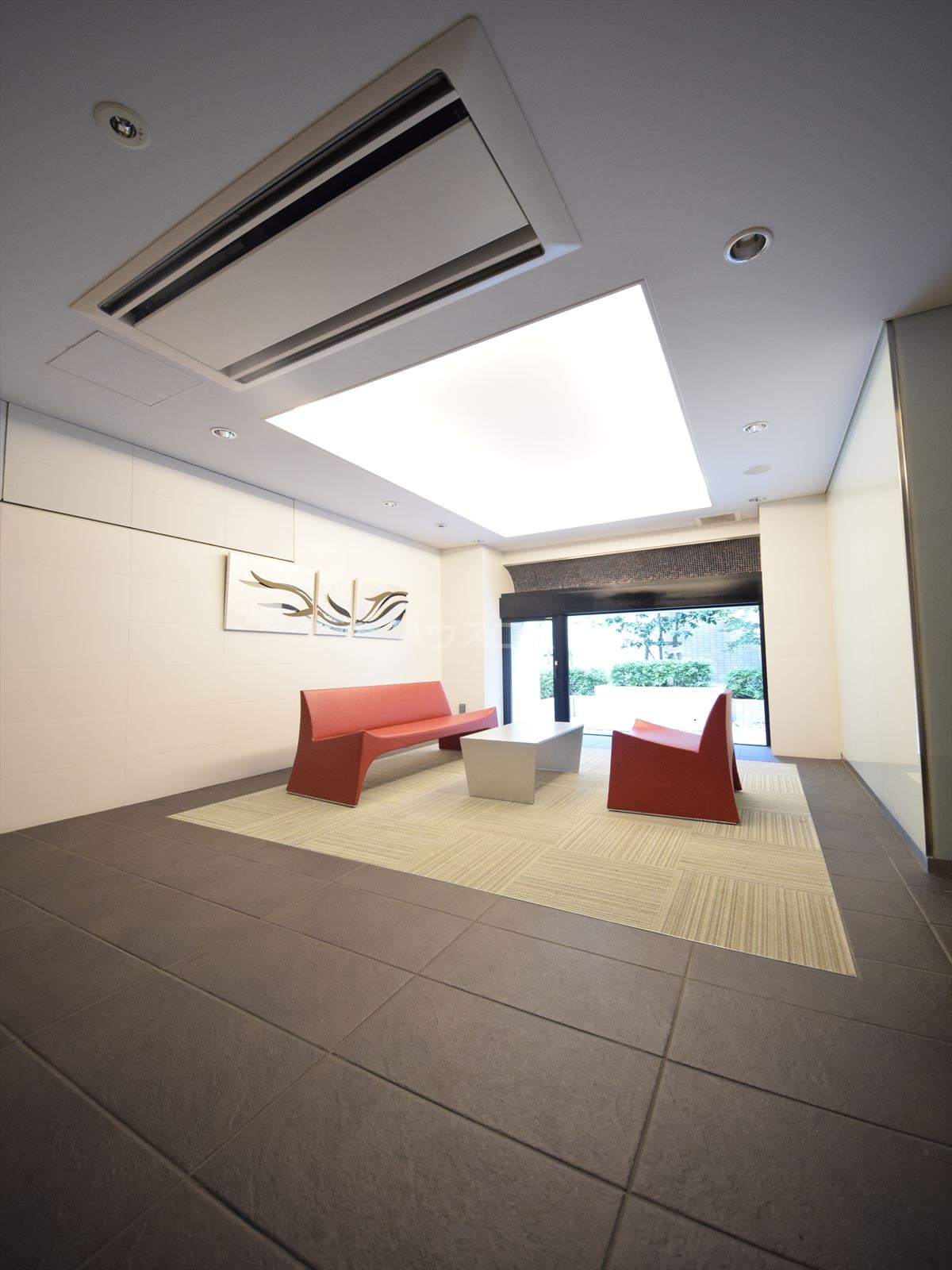 20/30 エントランス