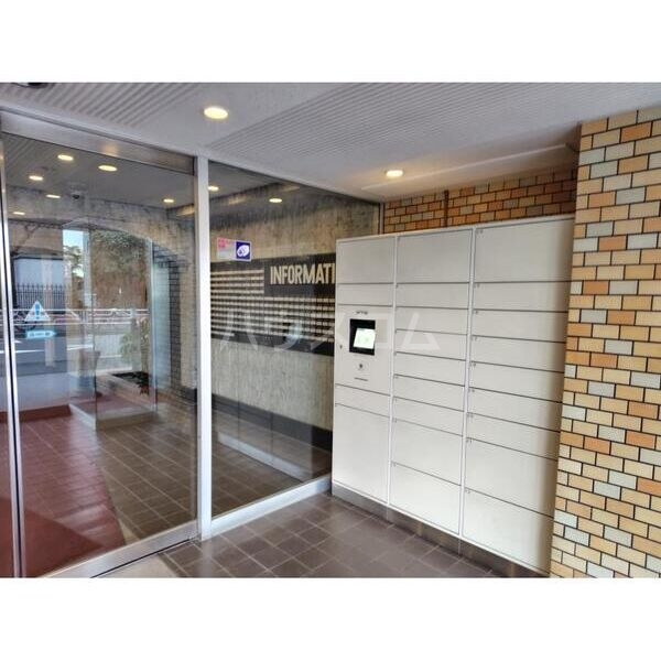 4/8 エントランス