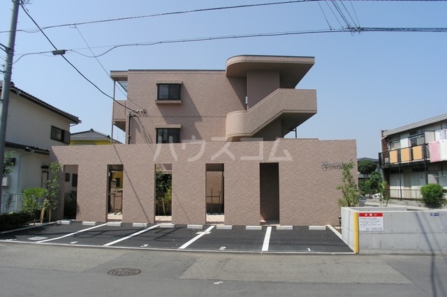28/30 駐車場