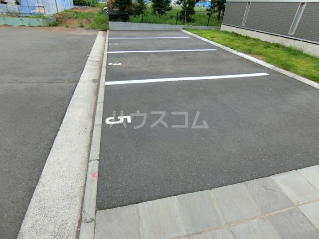 26/30 駐車場