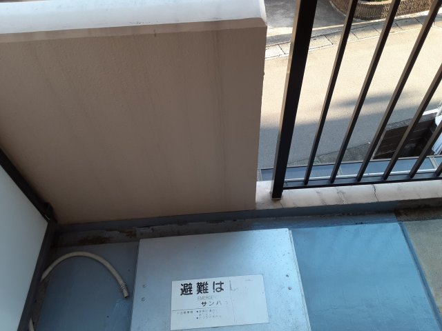 19/27 バルコニー